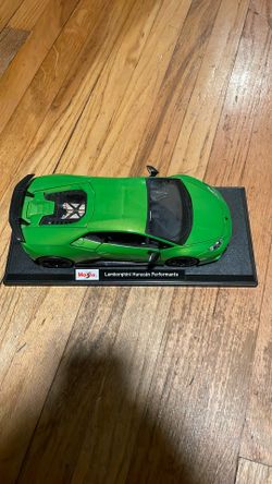 Lamborghini Hurcán Performante screw on toy car