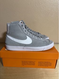Men’s Blazer Mid ‘77 Suede Sneakers Size 12 ( like new)