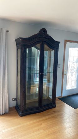 CHINA DISPLAY CASE