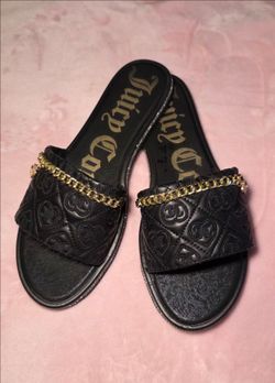 Juicy Couture Flip-flops