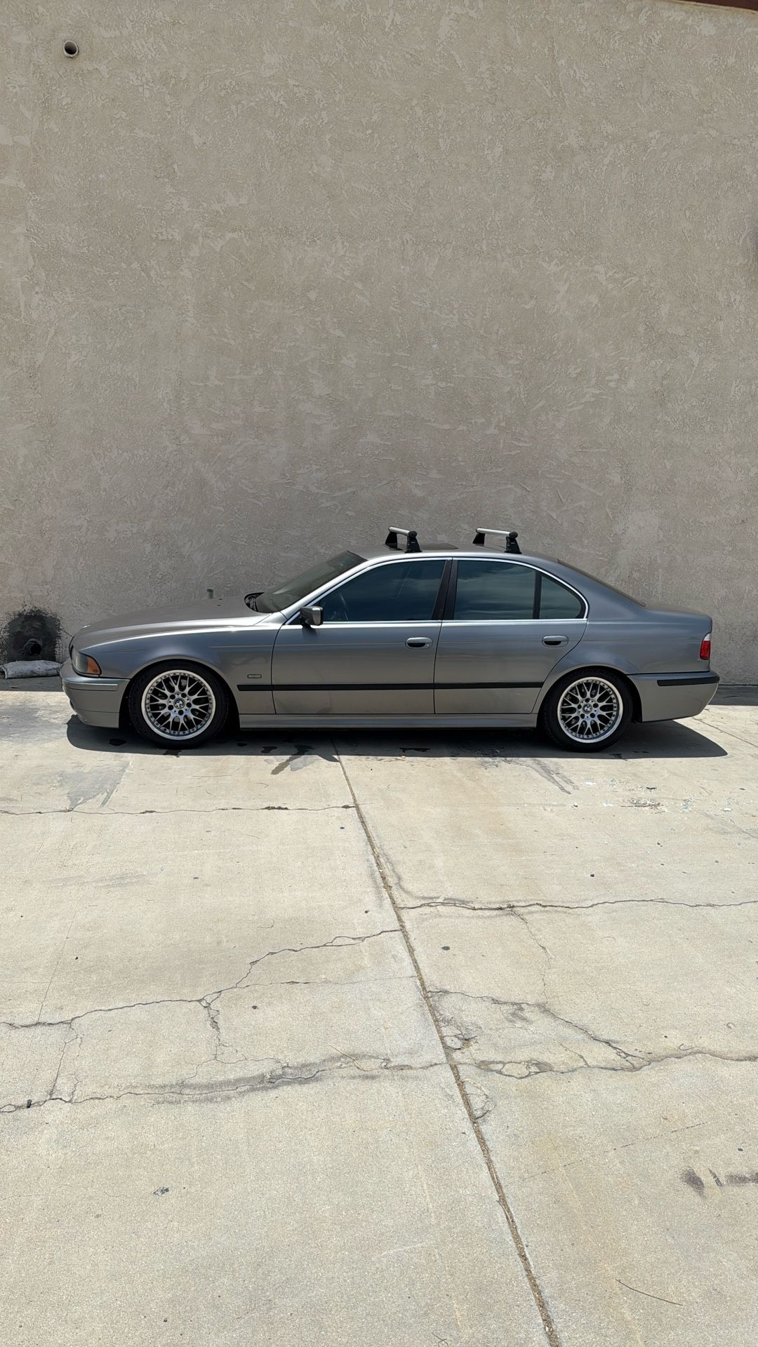 2003 BMW 525i