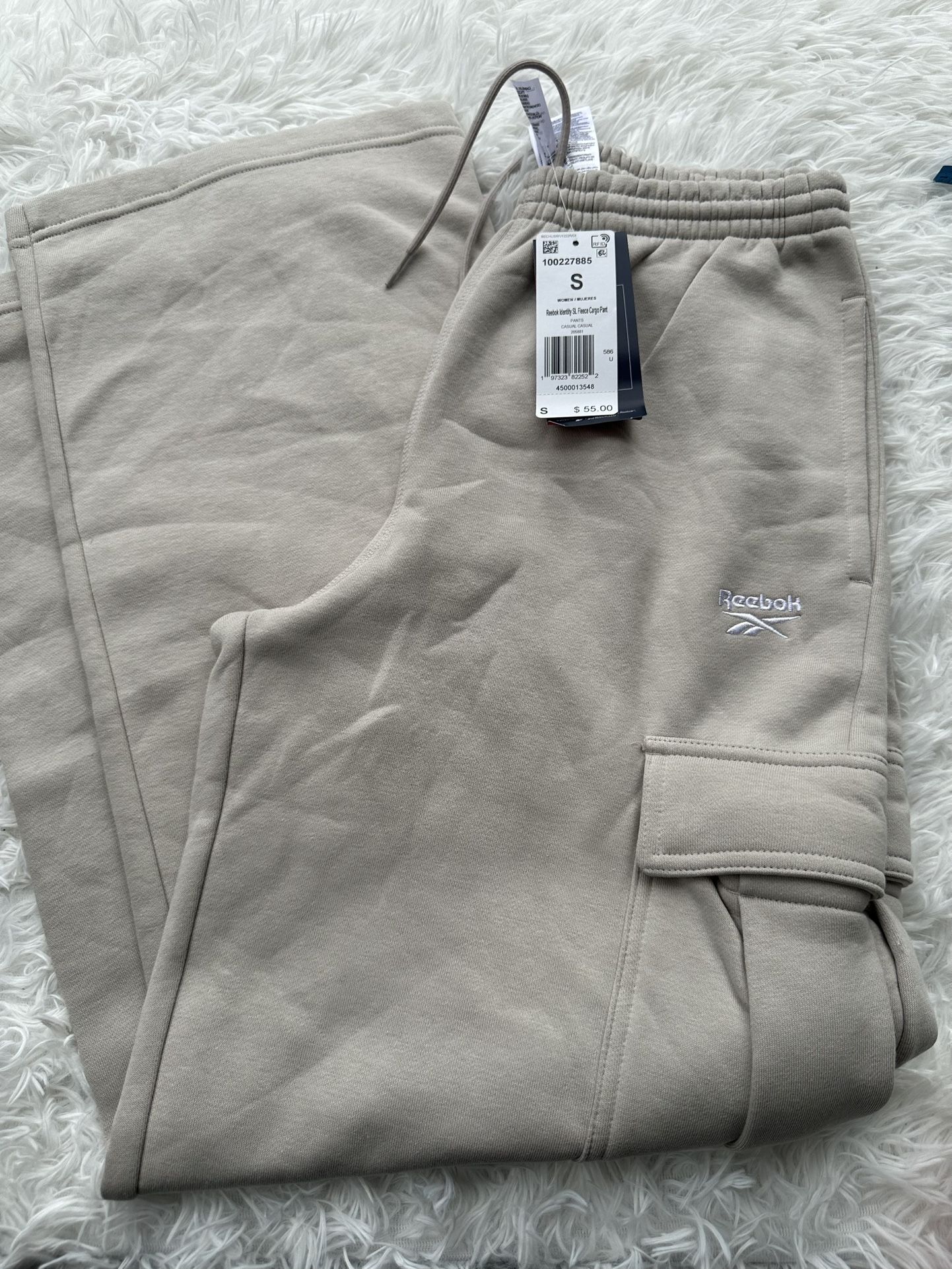 Reebok Beige Joggers women’s casual pants size small
