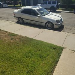 Mercedes Benz c(contact info removed)