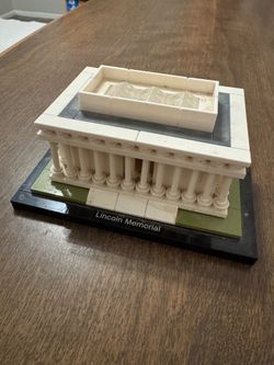 LEGO Lincoln Memorial