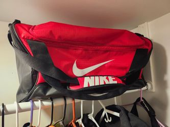 Nike duffle bag