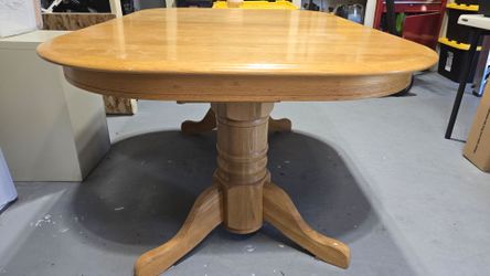 Pine wood table with 2 chairs