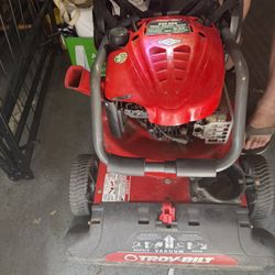Troy- Bilt Wood Chipper/shedder/vaccum