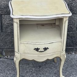 French Provincial end table 