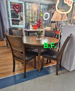 ⚽️  Round Dining Set 5 Pcs, Brown Finish Wood, New In The Box.