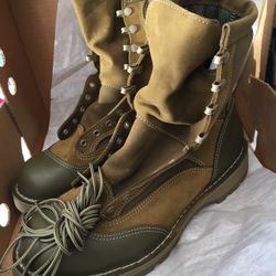 New In Box Danner® 15660X USMC RAT Temperate Military Boots Size 11 Wide