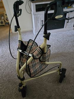 3 wheel walker
