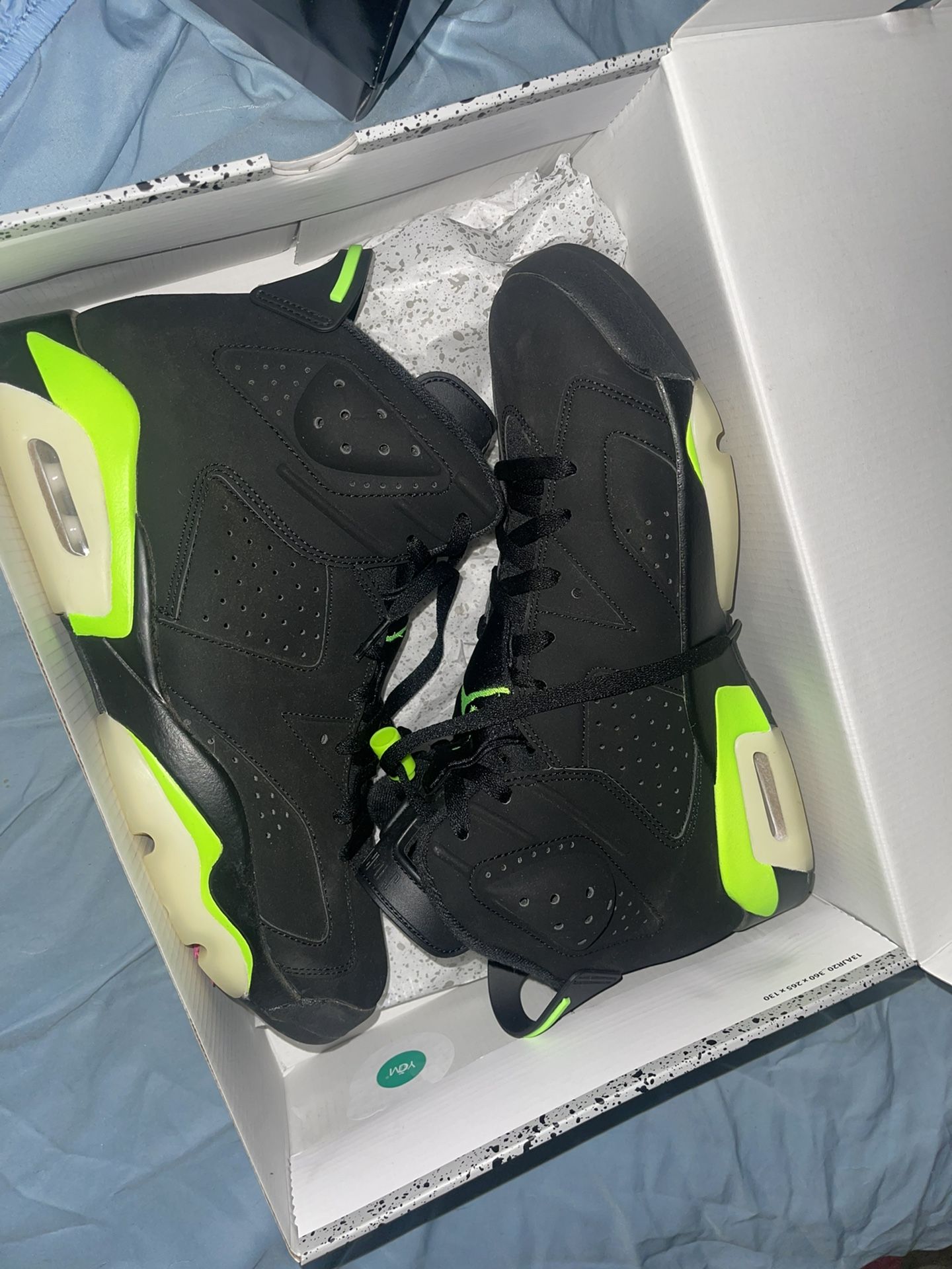 Retro 6 Electric Green 