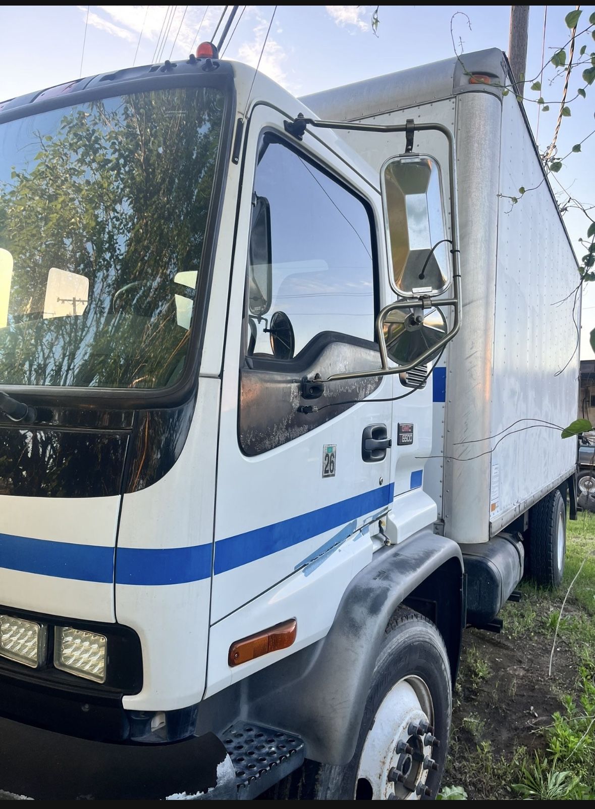 2002 GMC T-Series