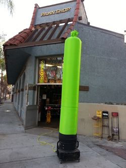 Smaller inflatable Tube man
