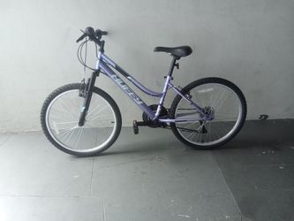 BICYCLE HUFFY 18 SPEED SIZE 24 BRAND NEW