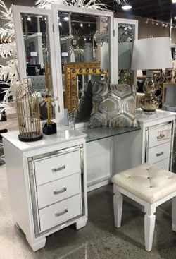 Neww Allura White Vanity Set with Stool / Bedroom furniture