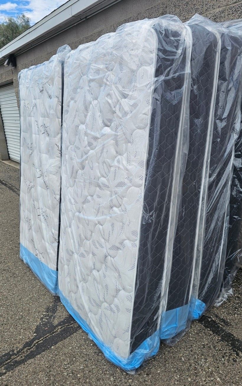 Why Pay More 24hrs Same Day Delivery Se Habla Espanol Twin Mattress 99 Full 159 Queen Bed 179 King 229 California King 229 Frame 69 XL Twin Mattresses