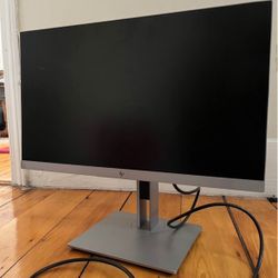 19 x 12” HP Monitor Display E223 
