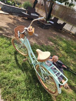 Huffy beach cruiser