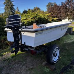 Sorensen Fiberglass 9’ Boat
