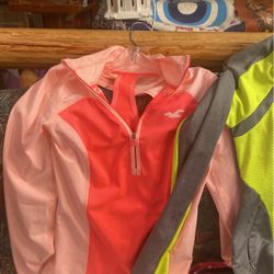 Hollister Size Medium 