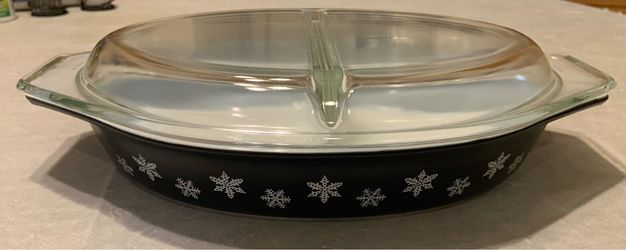 Vintage Pyrex Snowflake Black 1.5 QT Casserole w/ Lid – Excellent – MCM