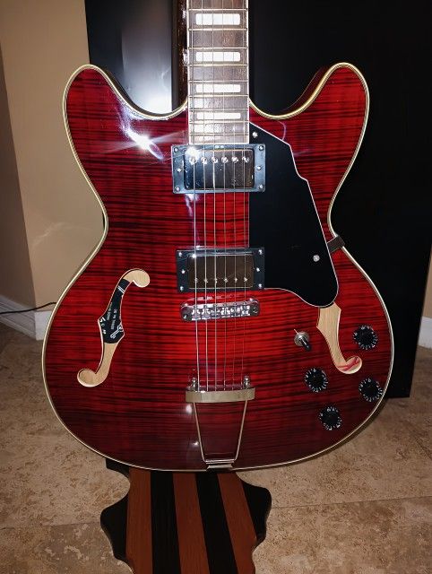 Grote Guitar