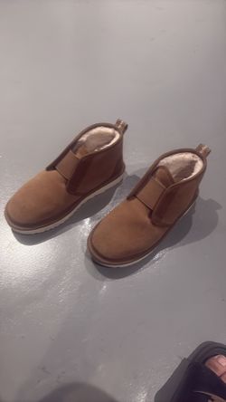 UGGS Men’s Neumel Flex Boots Size 10