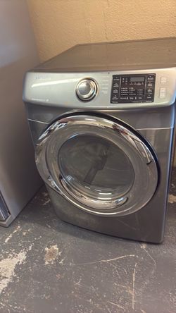 Nice like new Samsung gas dryer front