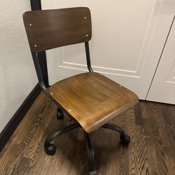 Desk chair