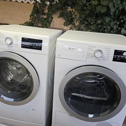 Bosch 500 Series Washer And Ventless Dryer. 