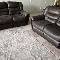 DARK BROWN MICROFIBER RECLINER COUCH AND LOVE SEAT, DELIVERY AVAILABLE 
