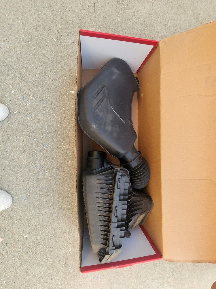 Stock 2022 Charger V6 Intake 