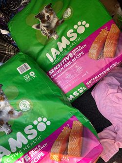 Iams Proactive Health Sensitive Skin & Stomach Dog Food