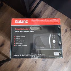 Brand New Microwave Galanz