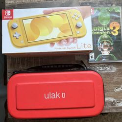 Nintendo Switch Lite, Luigi Mansion 3, and protective case.