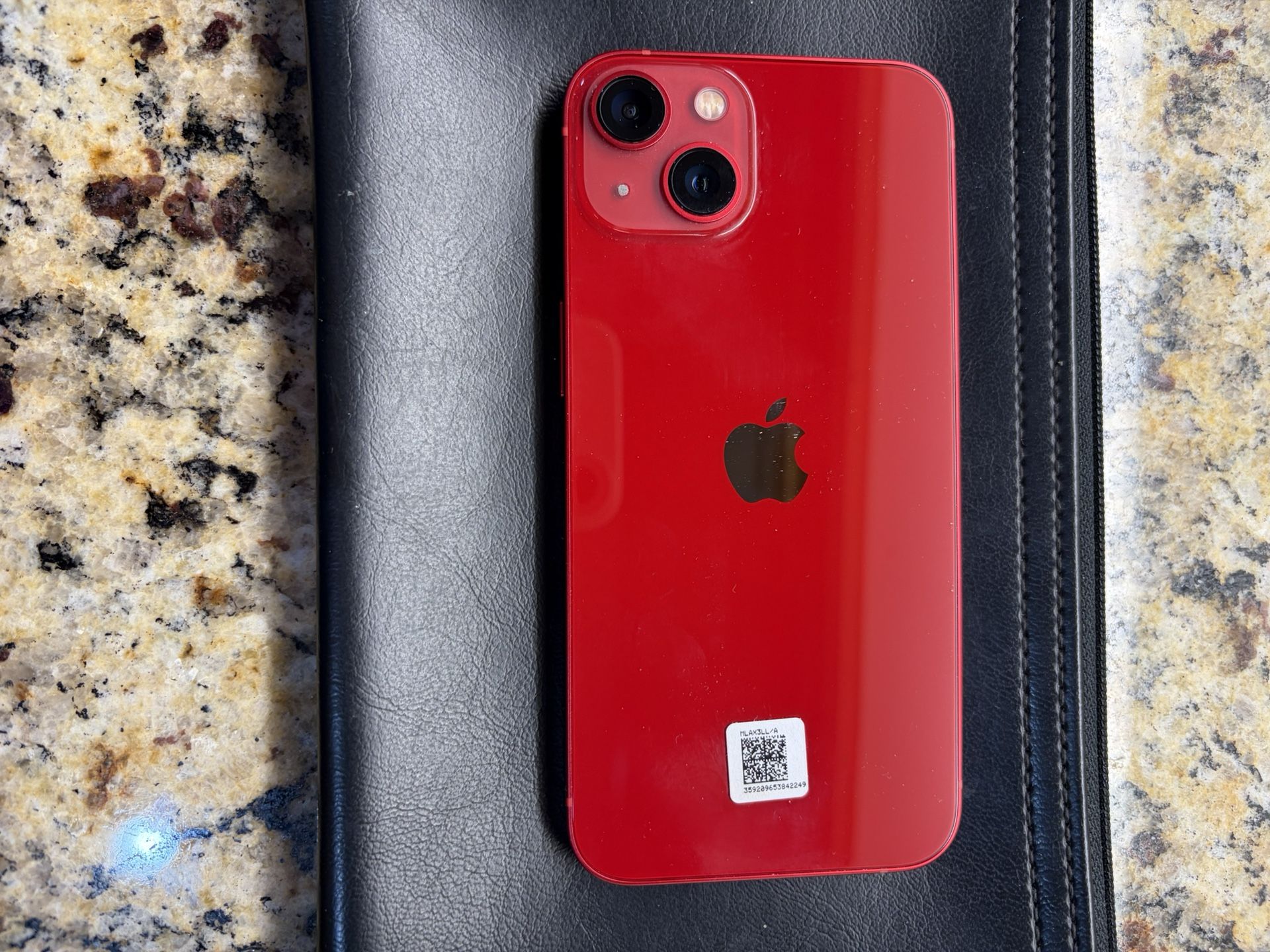 Red Iphone 13 256 GB Unlocked & Black iPhone 12 256GB