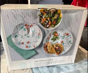 NEW Martha Stewart 12-Piece Melamine Dinnerware Set 🍽️ – Dragonfly Design 🦋