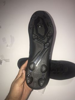 Soccer cleats