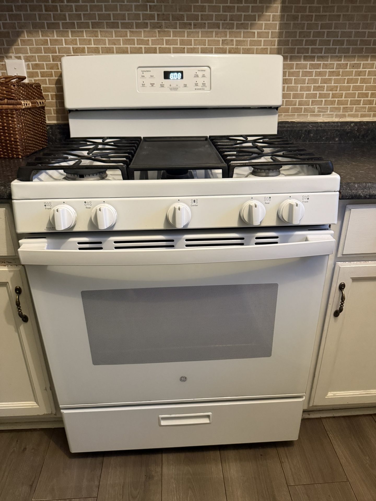 GE Gas Stove