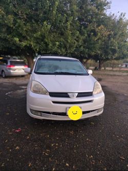 2004 Toyota Sienna