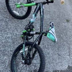 BMX 18" Surge Next  bike (in Des Moines)