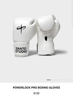 Santo studio boxing gloves