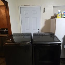 SAMSUNG STAINLESS STEEL WASHER AND DRYER SET BOTH ELECTRIC XL CAPACITY 5.3 CU GOOD CONDITION HEAVY DUTY DELIVERY AVAILABLE FOR EXTRA FEE WE DO REPAIRS