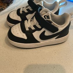 Toddler Low Top Nike 