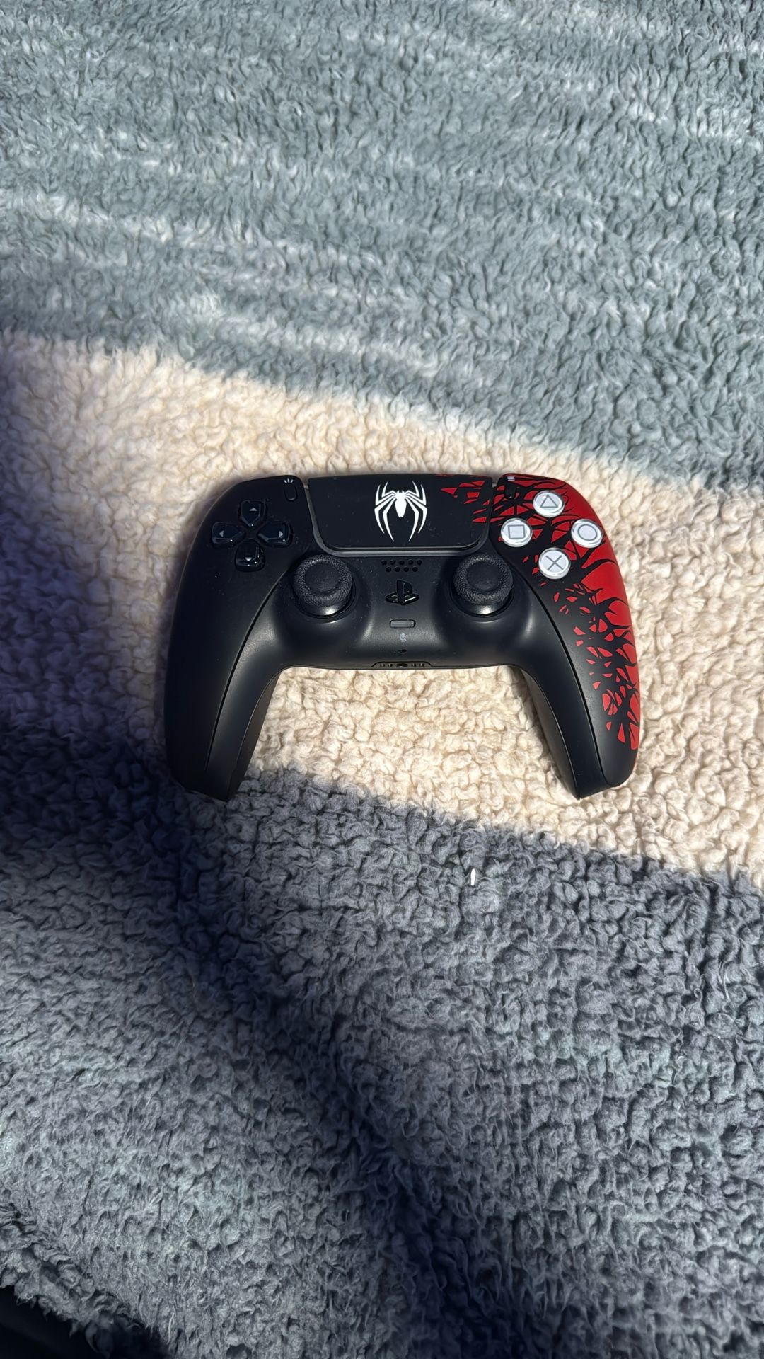 PS5 Controller ( Spider-Man Edition)