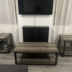 Wilmaden End Tables 