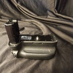 Sony VG-C3EM Vertical Grip for A7III / A7RIII / A9 – Like New!