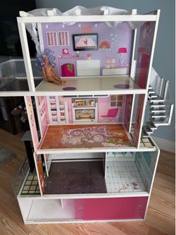 Barbie Dream House