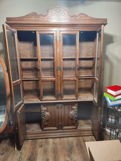Soild Wooden Hutch